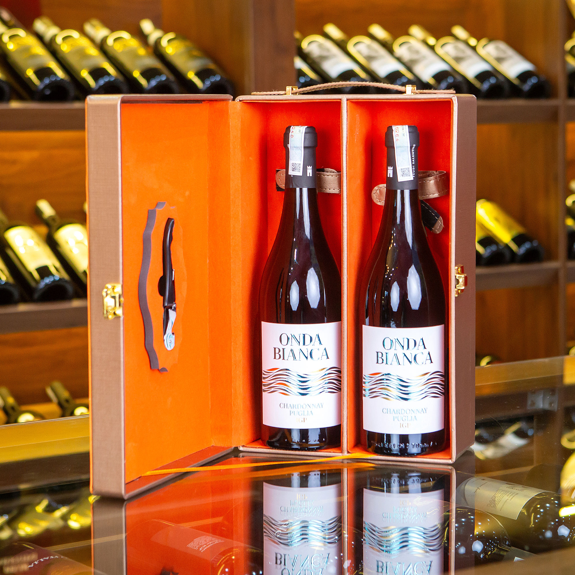 Onda Bianca Chardonnay Puglia IGP - Onda Bianca Chardonnay Puglia IGP Gallery 4 -